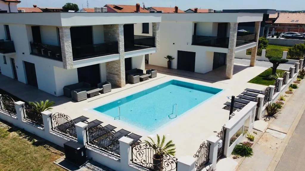 Vila Softic Azra Umag Apartment